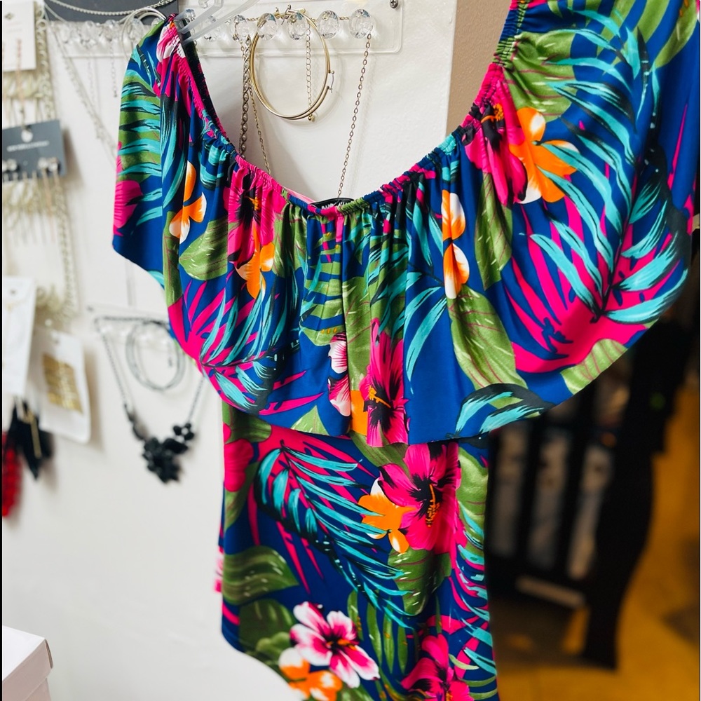 Fashion nova tropical bodysuit NEW never used